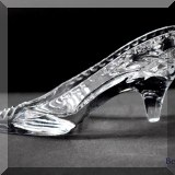 G16. Crystal glass slipper. 